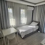 Cicek 아파트호텔 3*