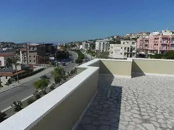 Cicek Apartahotel Çeşme