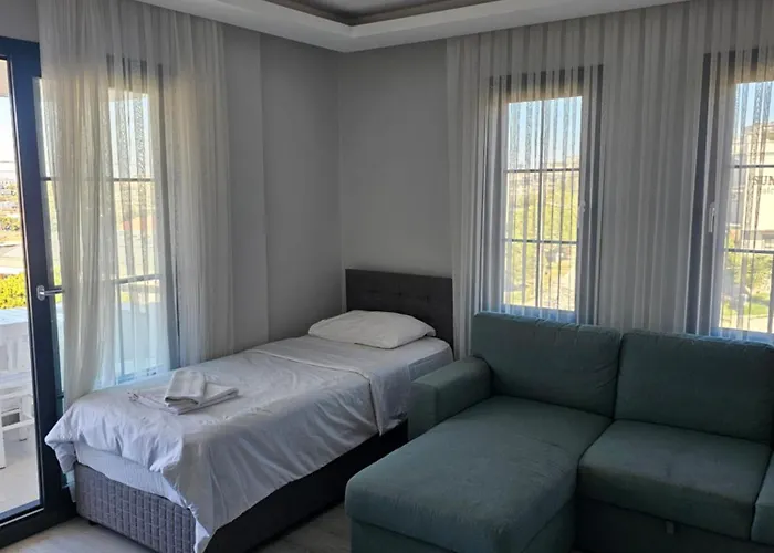 Aparthotel Cicek Çeşme