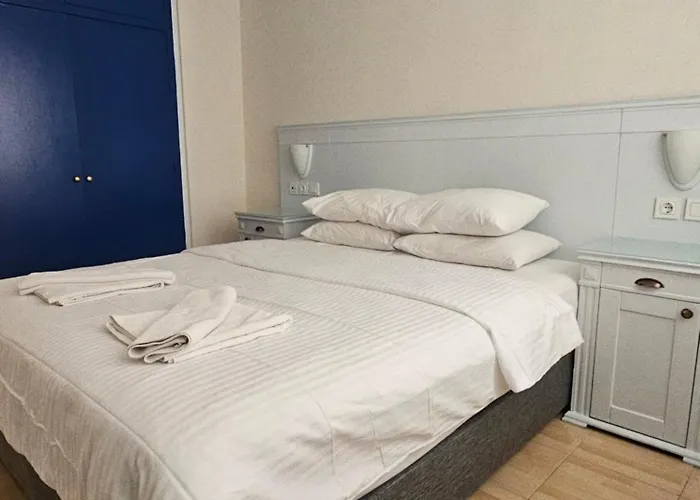 Cicek Aparthotel 3*