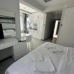 奇赛特公寓酒店 3* Çeşme
