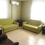 奇赛特公寓酒店 3* Çeşme