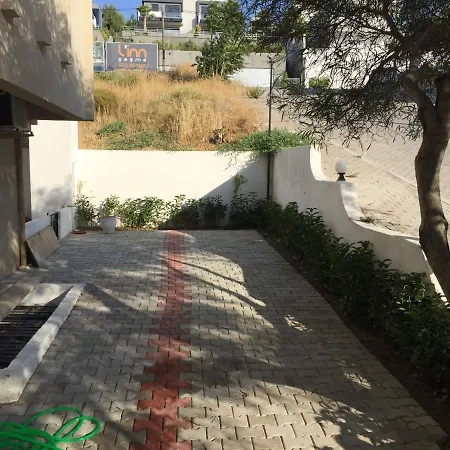 Cicek Aparthotel Çeşme