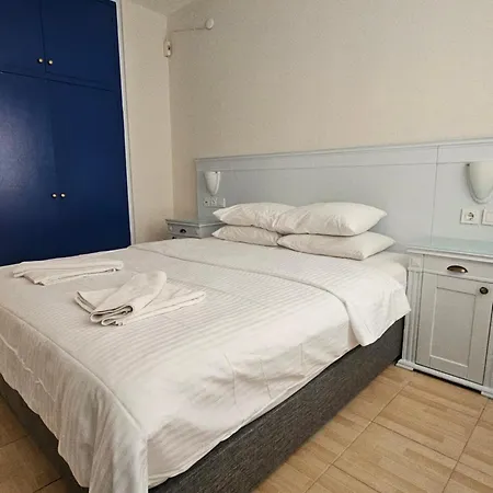 Cicek Lägenhetshotell 3*