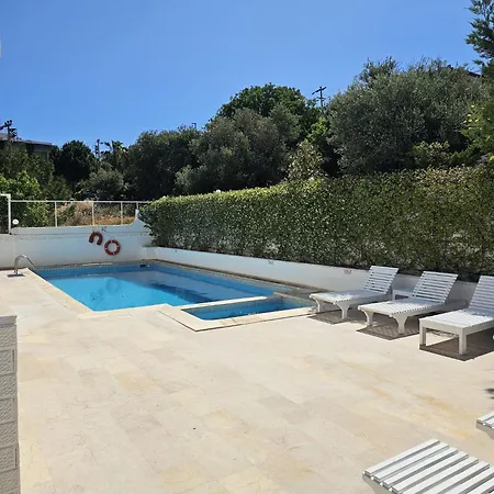 Cicek Çeşme