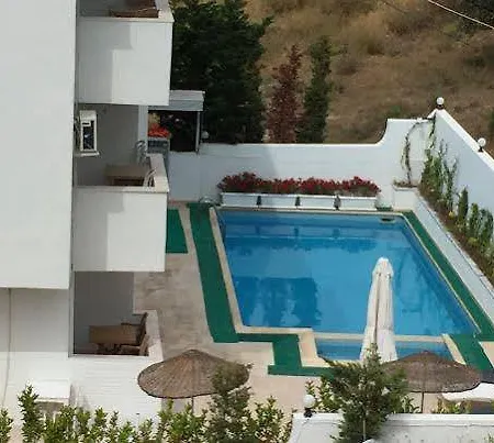 奇赛特公寓酒店 3*