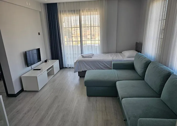 奇赛特公寓酒店 3* Çeşme